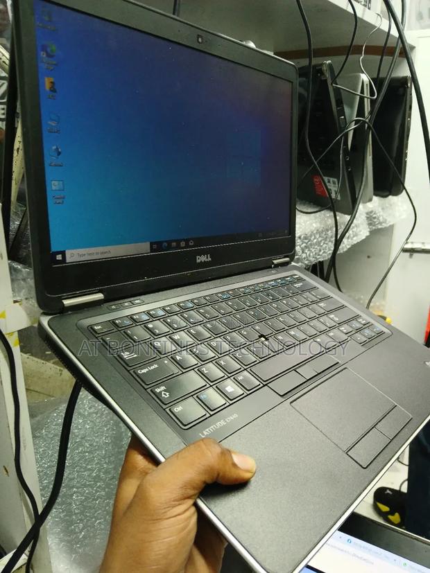 Laptop Dell Latitude 7440 8GB Intel Core I5 SSD 256GB - thumbnail 3