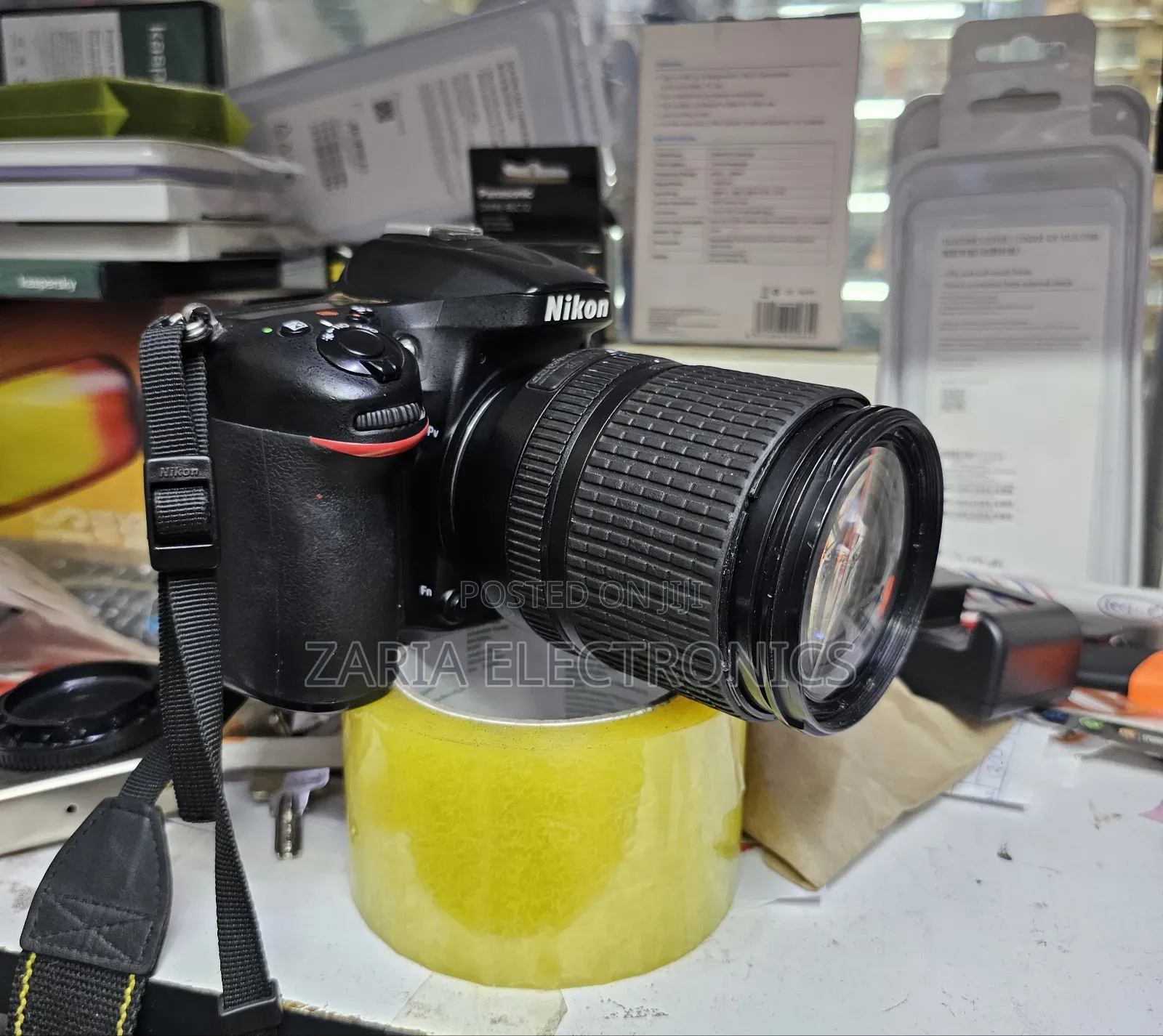 Nikon D7100 Camera With 18-140mm Lens And Silicone Cover