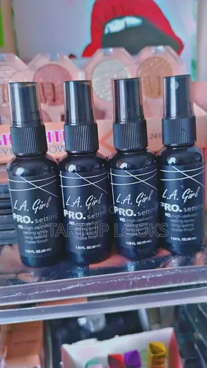 Zikiel Contour Palette + Free Setting Spray and Primer