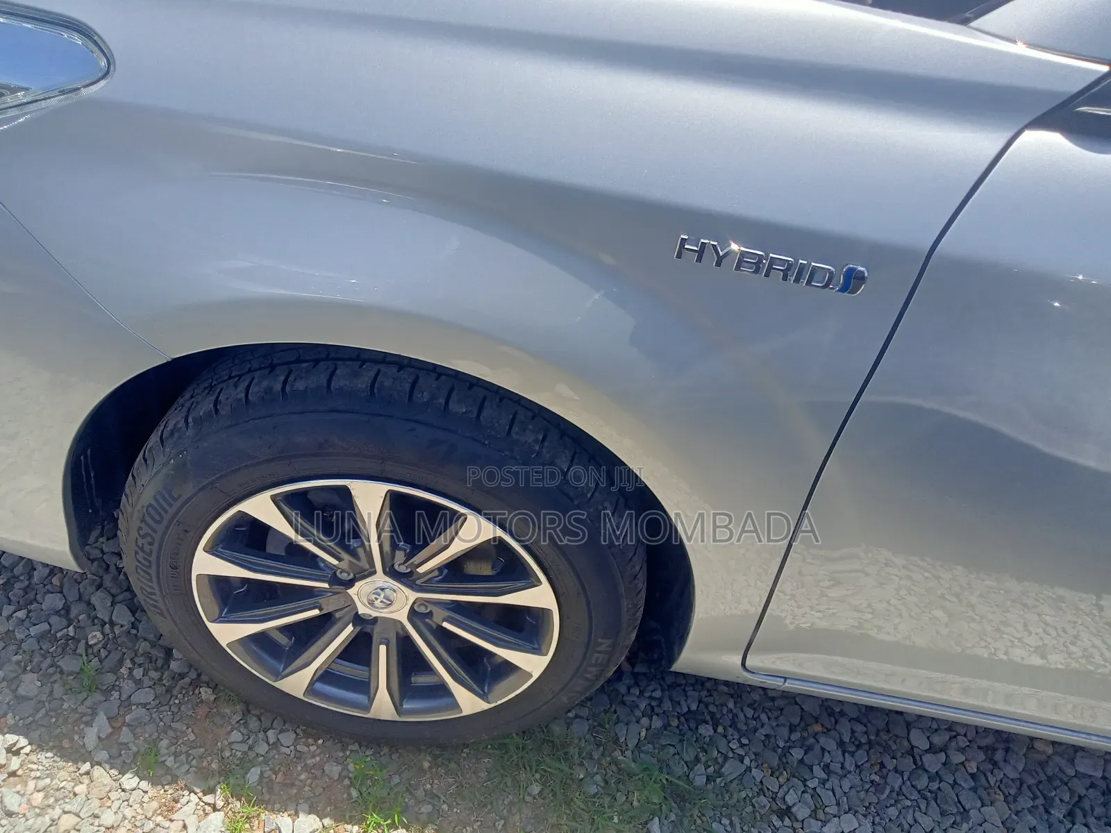 Toyota Corolla Fielder 2018 Silver