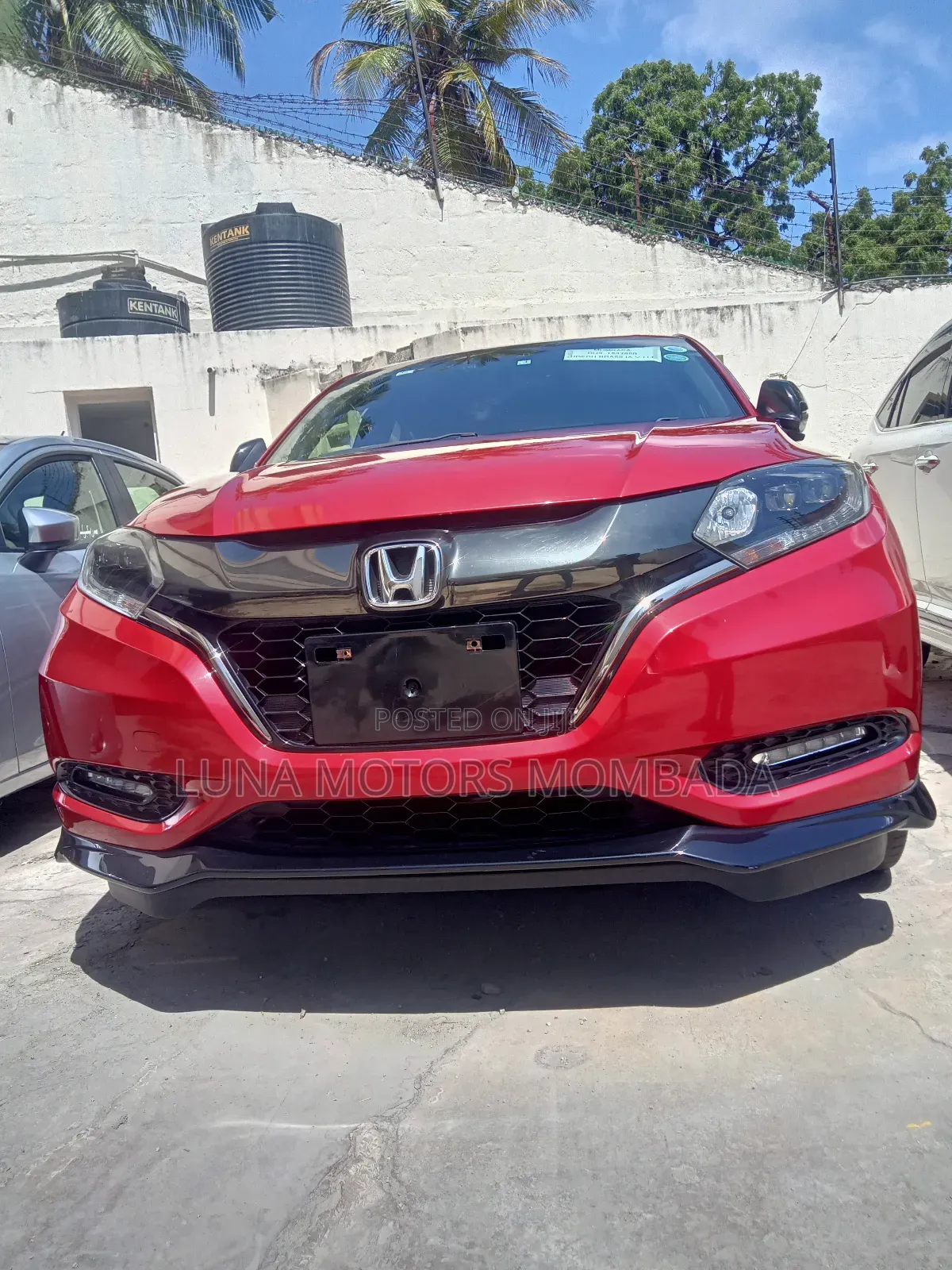 Honda Vezel 2018 Red