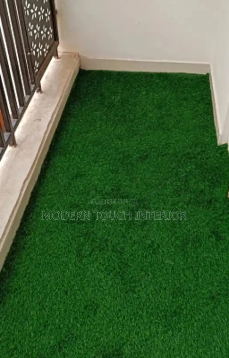 Uv- Resistant Artificial Grass Carpet