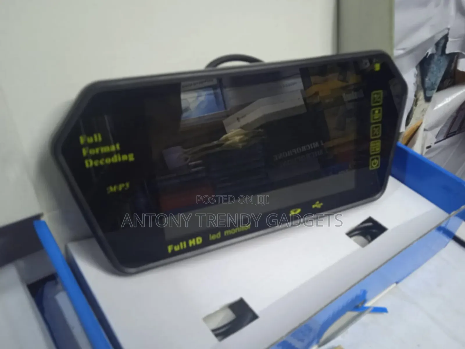 Vehicle Blackbox DVR With Reverse Camera