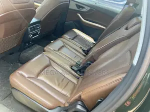 Audi Q7 2018 Green