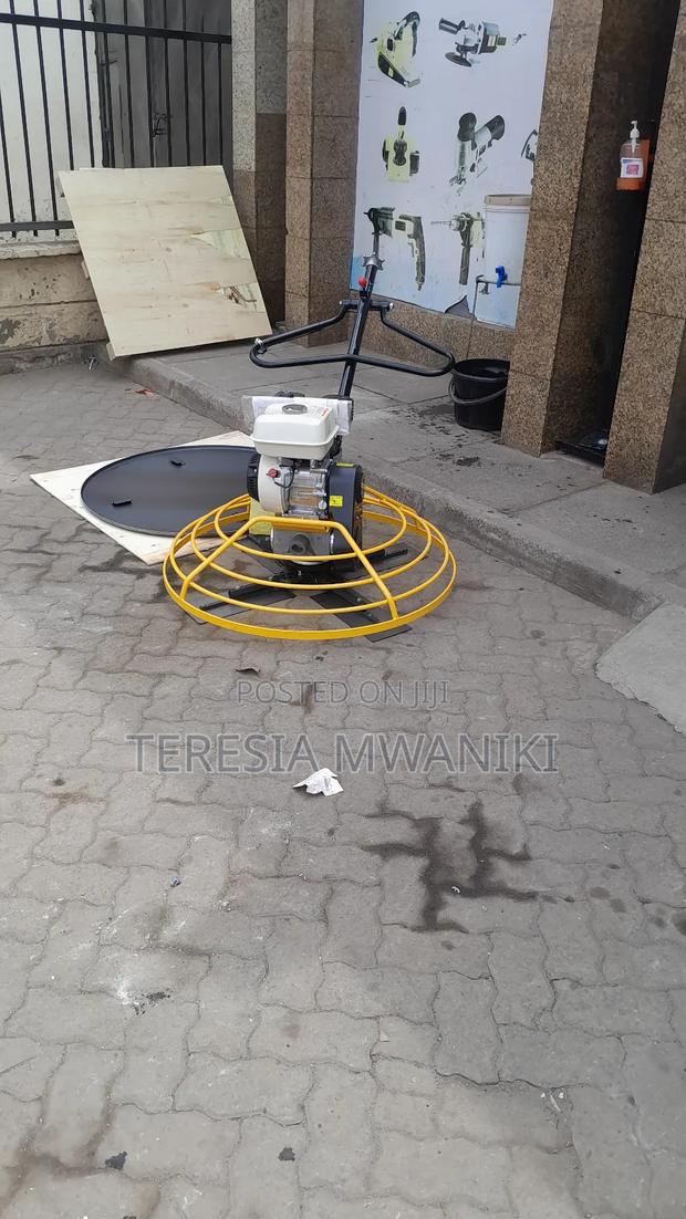 Power Trowel/Power. FLOAT Machine