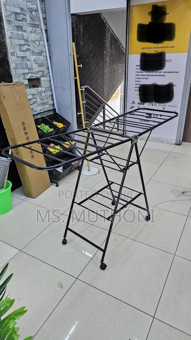 Black Movable Outdoor Drying Rack 1.7m (With Wheels) - thumbnail 4