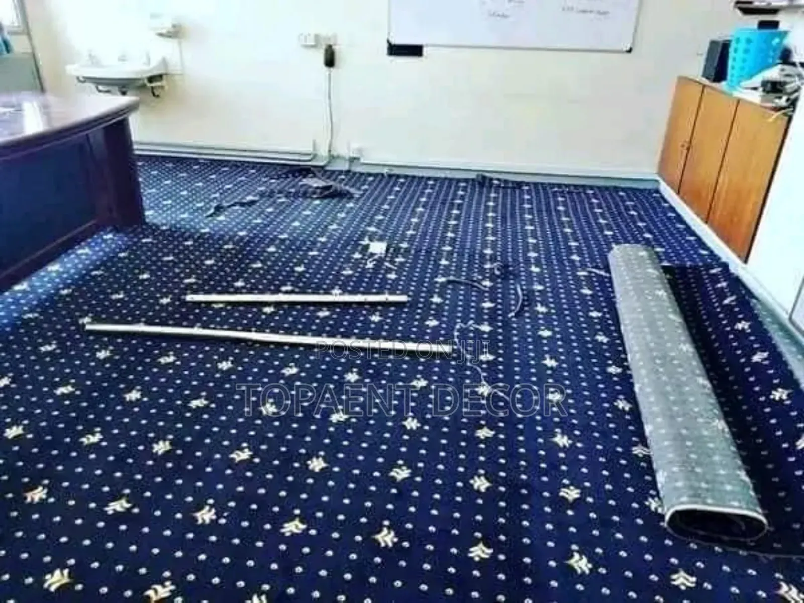 Blue Vvip Flowered Wall to Wall Carpets