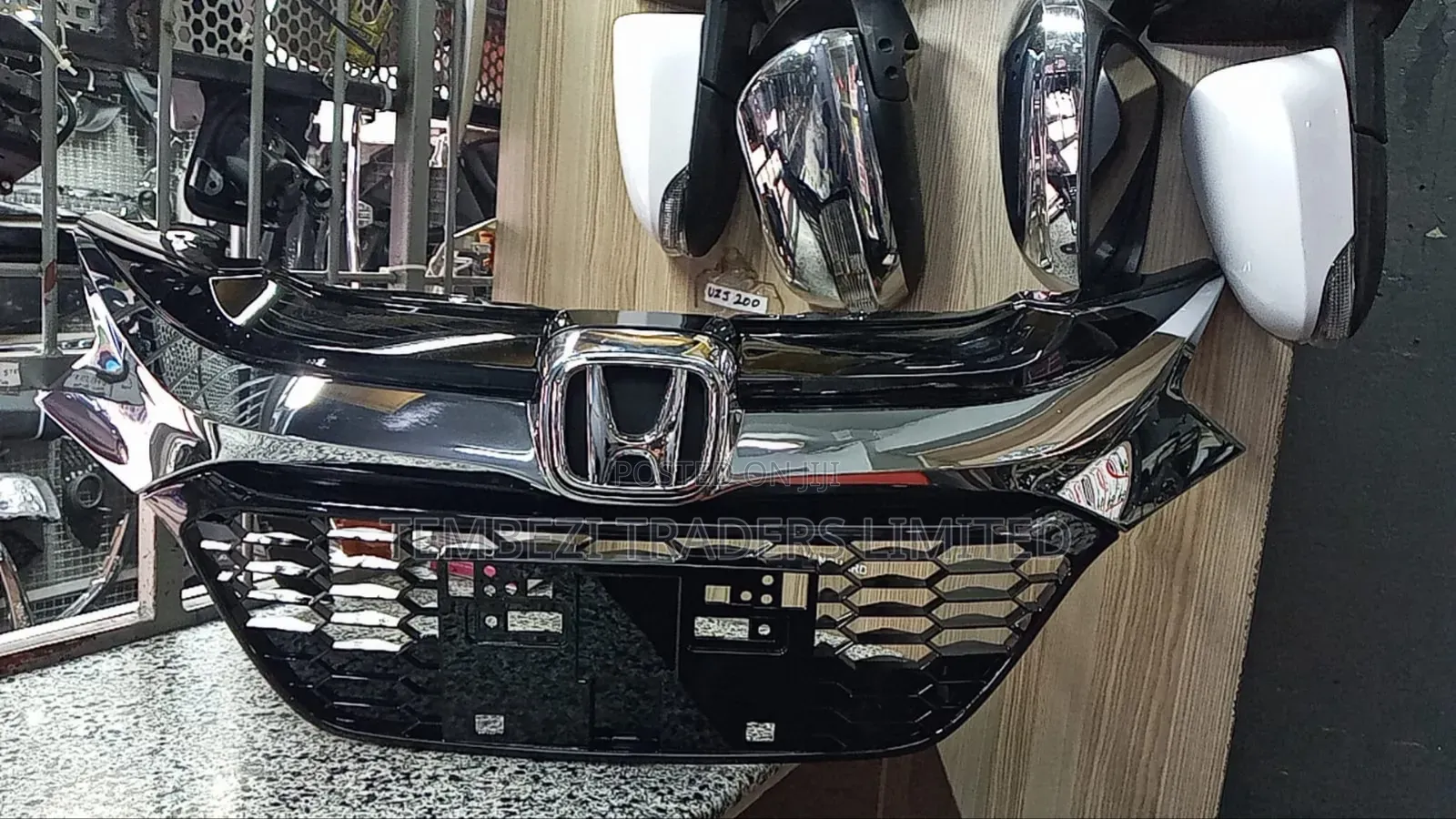 Front Grill Honda Vezel