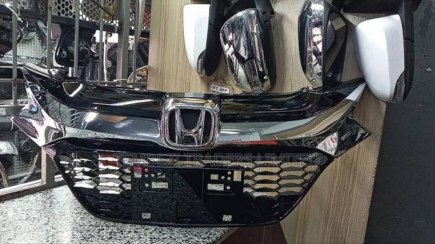 Front Grill Honda Vezel