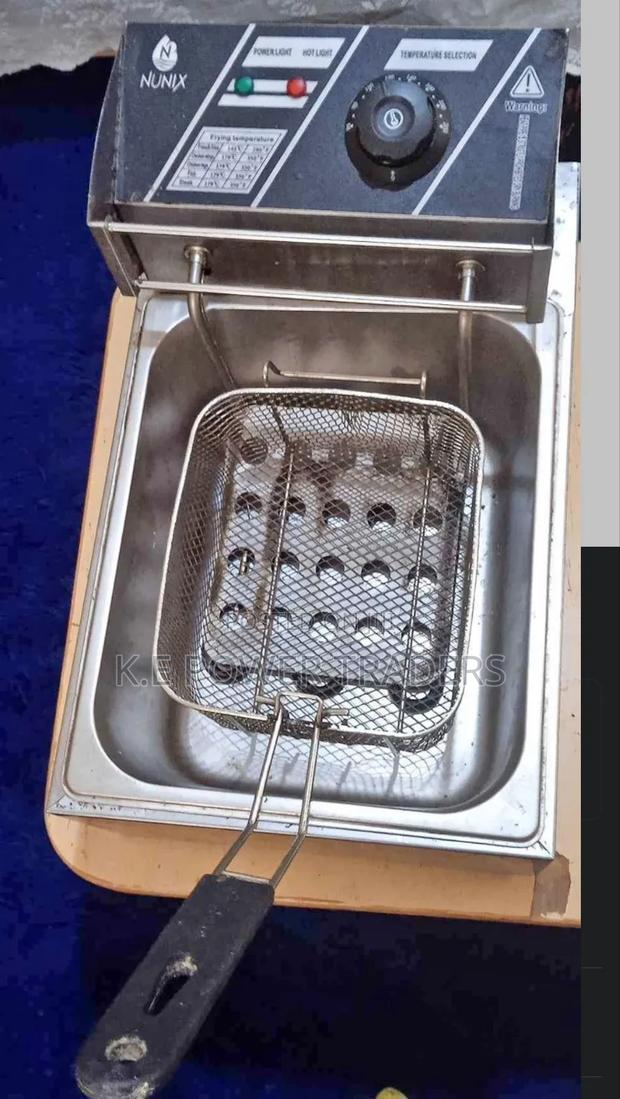 Adjustable Temperature Single Deep Fryer - main view