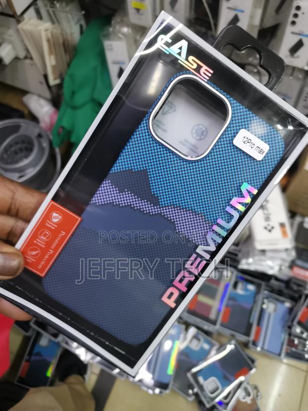 Ultimate Luminous Magnetic Fiber Case for iPhone 12 Pro Max - thumbnail 3