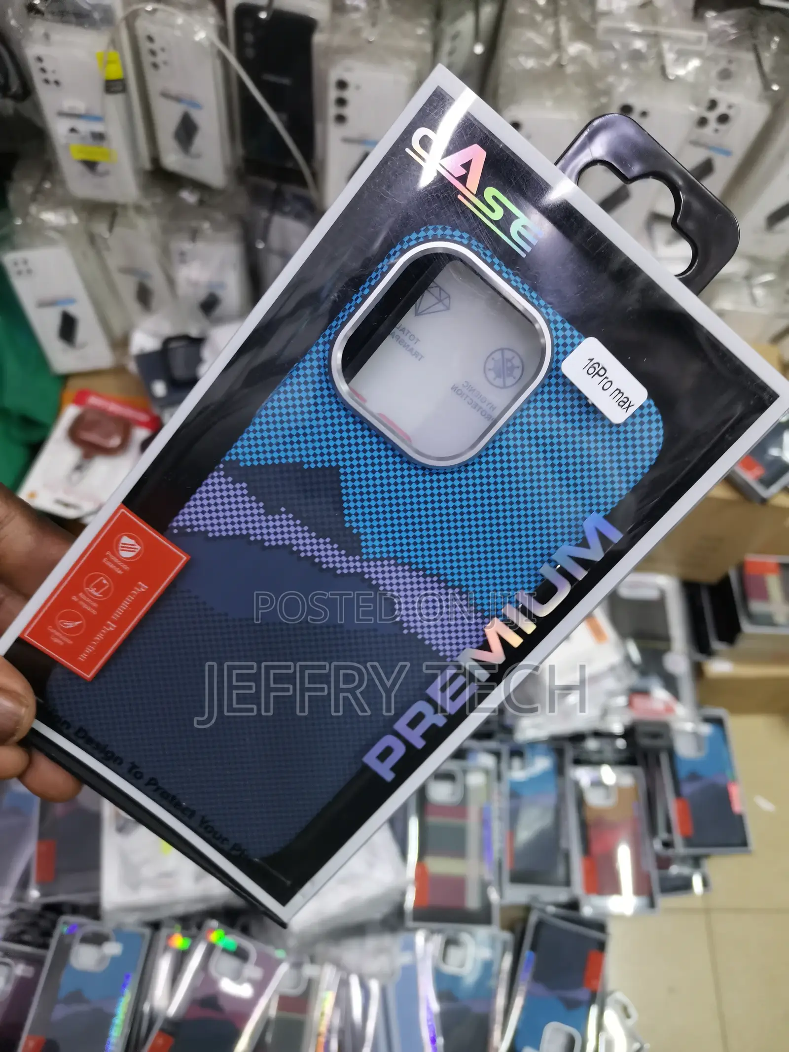 Luminous Magnetic Carbon Fiber Case - iPhone 16 Pro Max