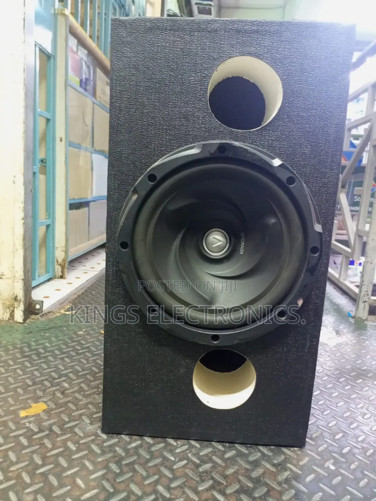 Kenwood Subwoofer 1000watts.