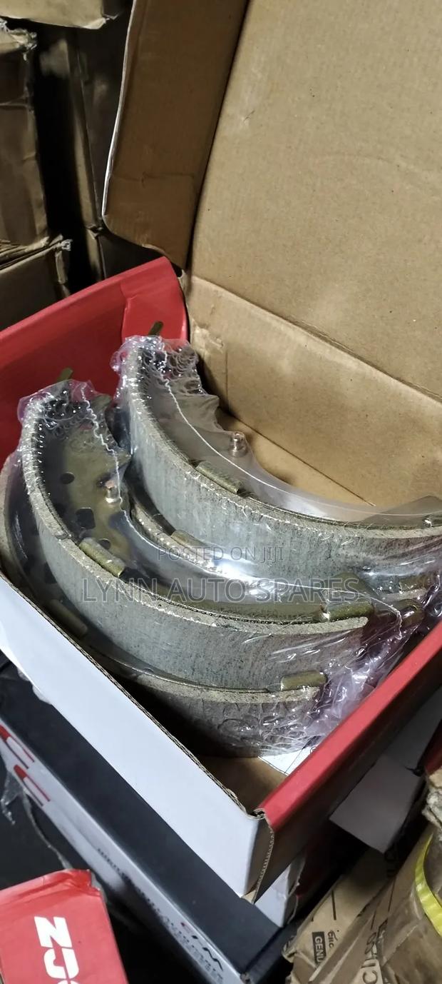 Brand New Brake Linings Toyota Hiace 7l