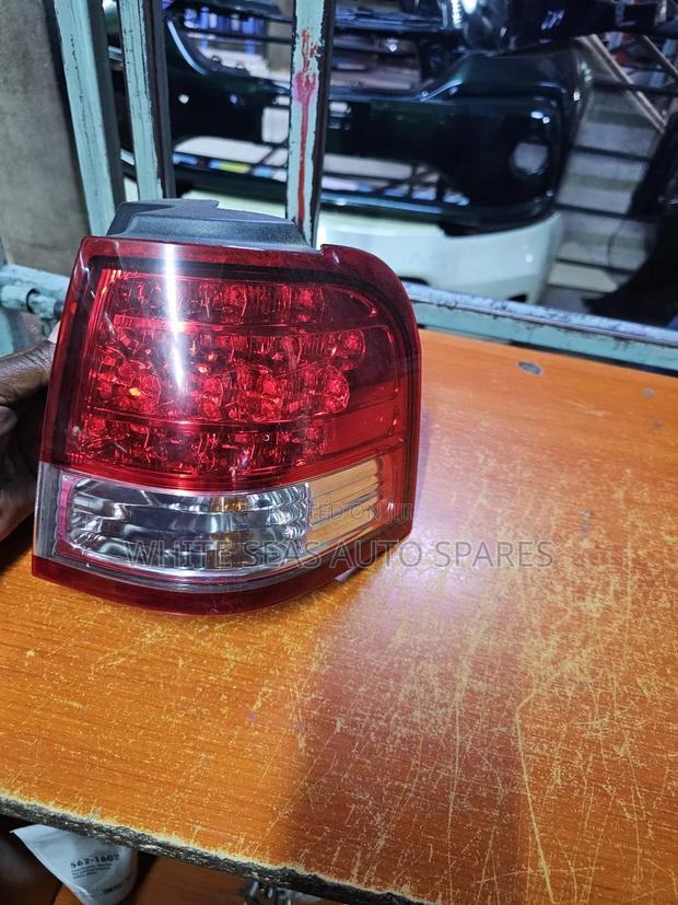Taillight Ford Escape 2010