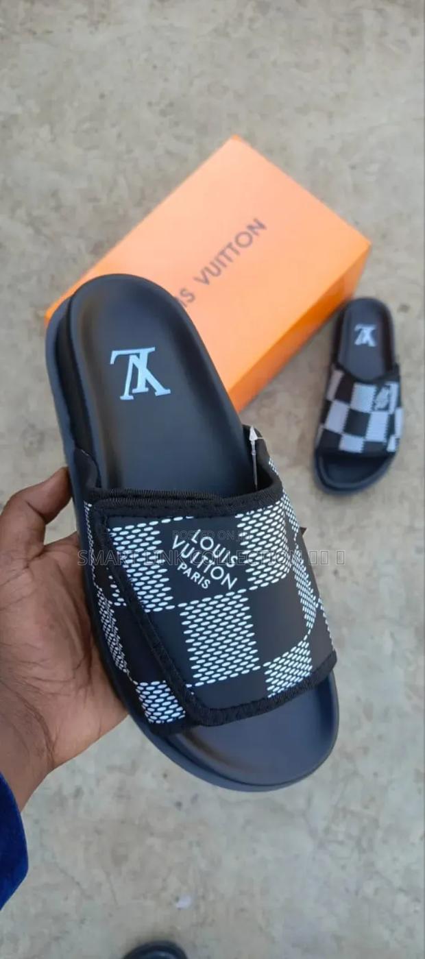 Louis Vuitton Paris Slides