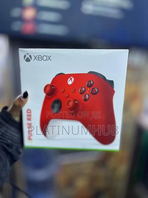 X Box Pulse Red - main view