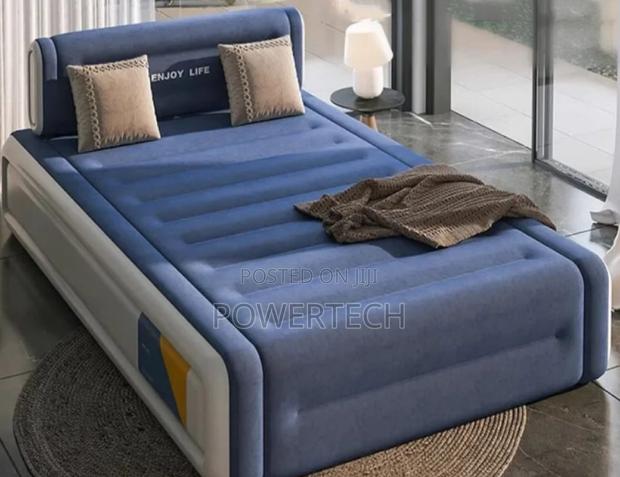 Double King-Size Inflatable Bed - main view