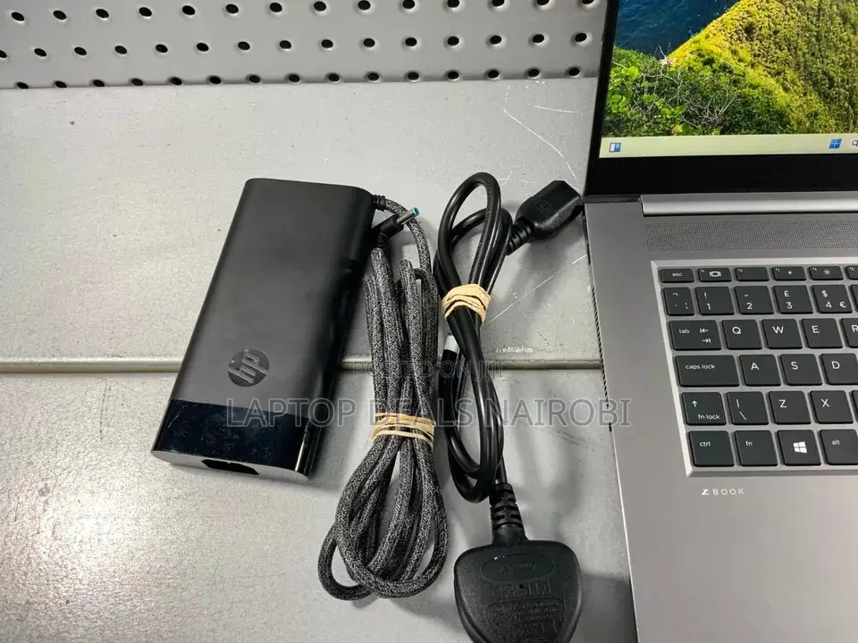 Laptop HP ZBook Studio 8GB Intel Core I5 SSD 512GB