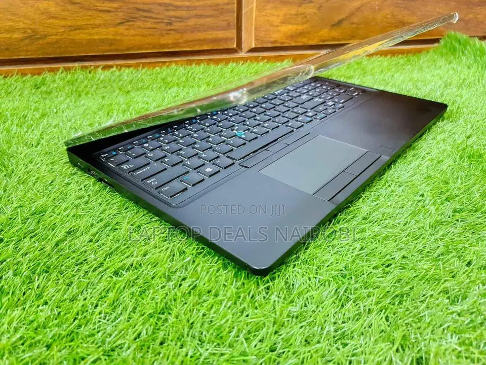 Laptop Dell Latitude E5570 8GB Intel Core I7 SSD 256GB
