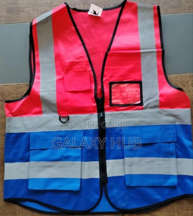 Reflectors With Zip And Pockets