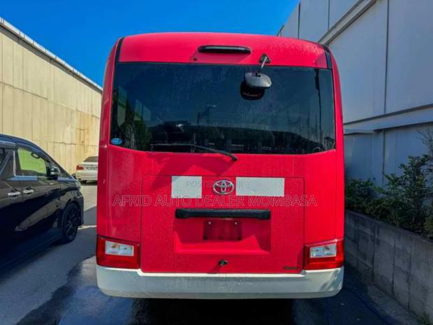 Toyota Coaster 2017 White - thumbnail 2