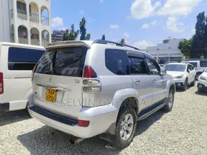 Toyota Land Cruiser Prado 2009 Silver