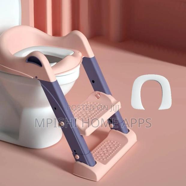 Foldable Baby Toilet Ladder - thumbnail 3