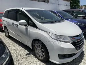 Honda Odyssey 2.4 G 2WD (7 seater) 2017 Off white