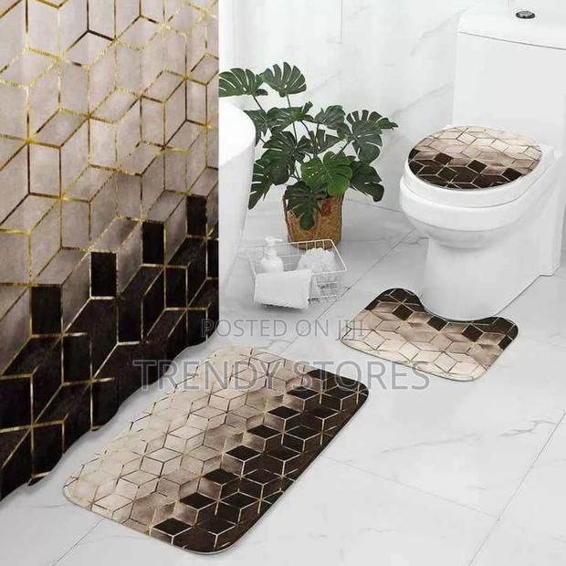Black And Gold 4 In 1 Shower Curtain Set