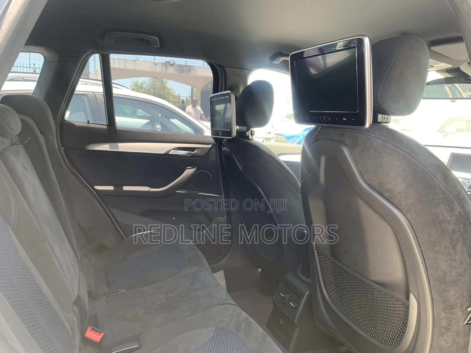 BMW X1 xDrive28i AWD 2018 Off white