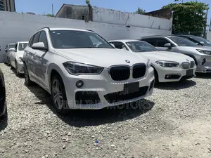 BMW X1 xDrive28i AWD 2018 Off white
