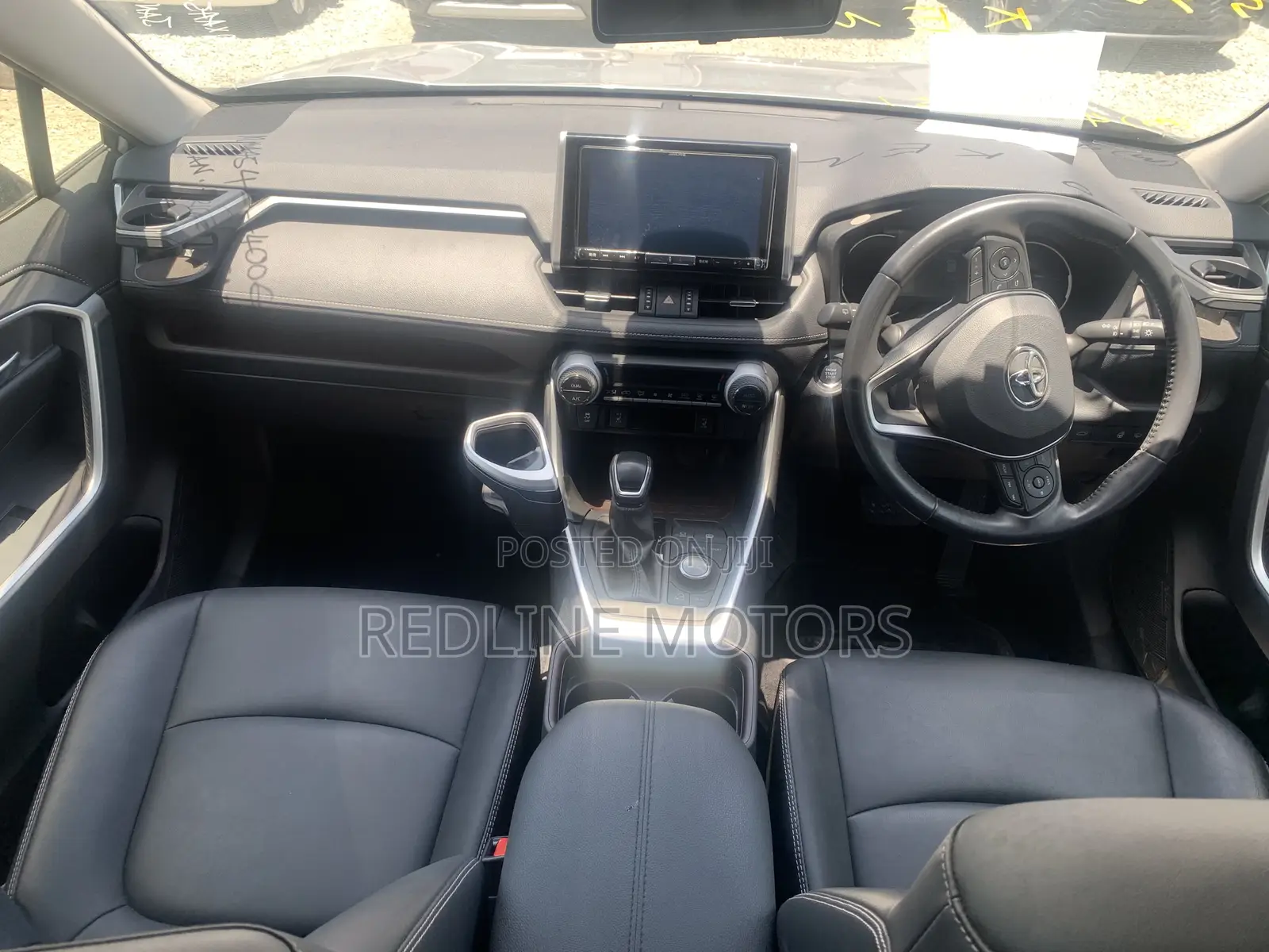 Toyota RAV4 LE FWD 2019 Silver