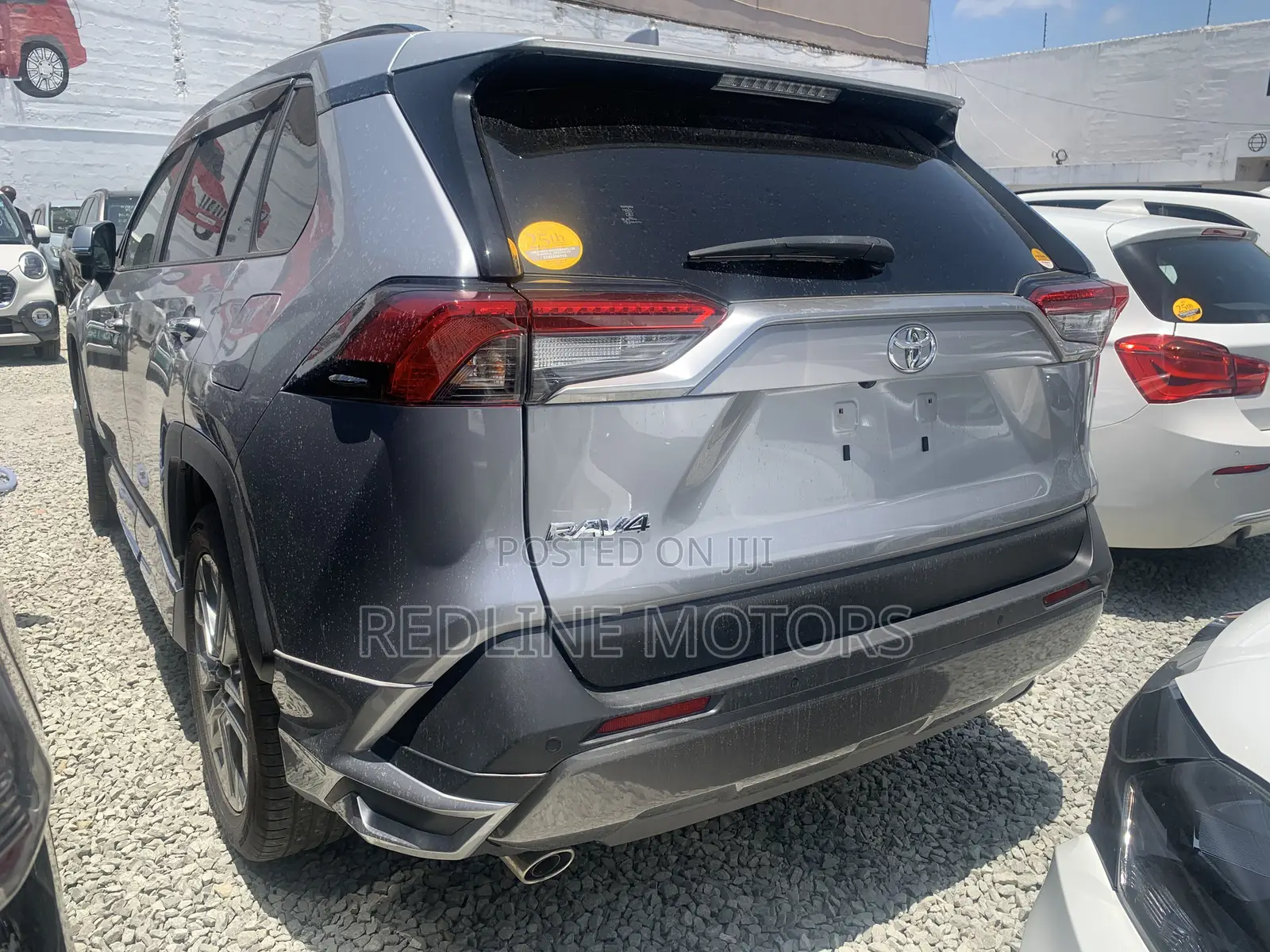 Toyota RAV4 LE FWD 2019 Silver