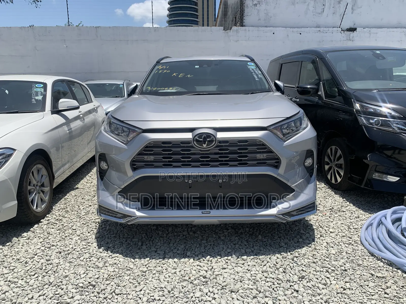Toyota RAV4 LE FWD 2019 Silver