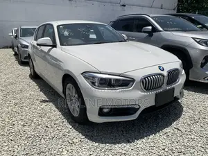 BMW 118i 2017 Off white