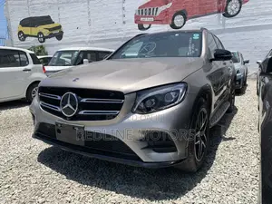 Mercedes-Benz GLC-Class 2019 Ivory