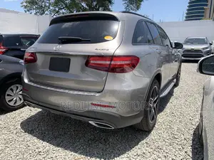 Mercedes-Benz GLC-Class 2019 Ivory