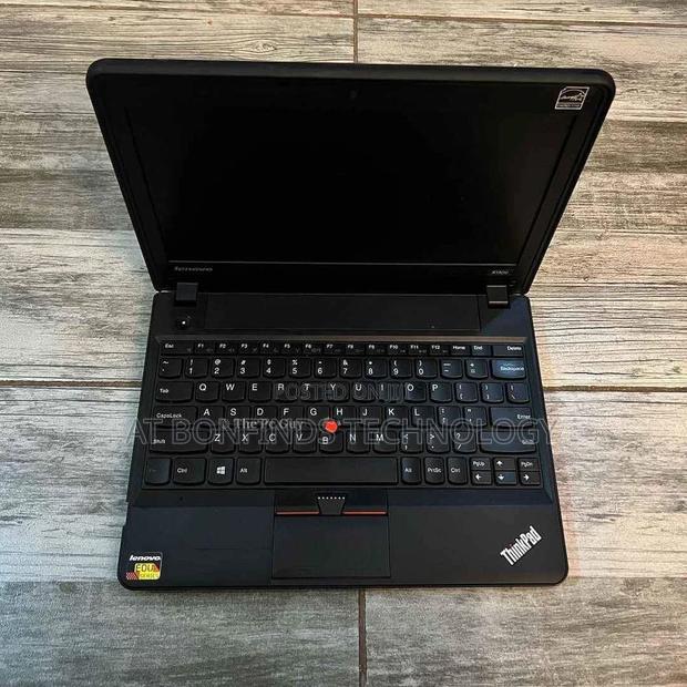 Laptop Lenovo ThinkPad X131e 4GB Intel Celeron HDD 500GB - main view