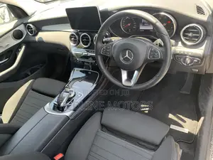 Mercedes-Benz GLC-Class 2017 Silver