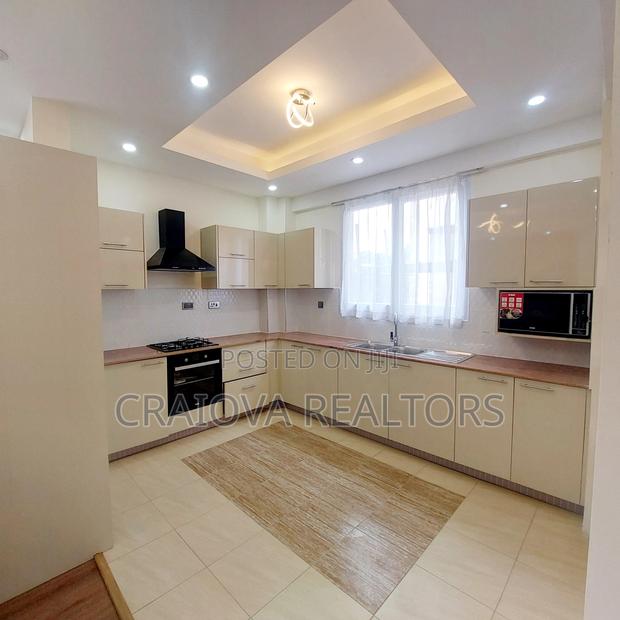 2bdrm Apartment in Lavington for sale - thumbnail 10