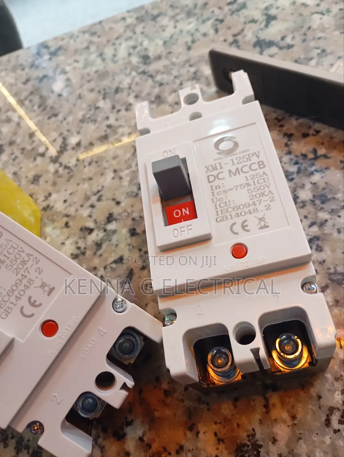 Battery Switch 125A Solar/Dc McCb 2pole