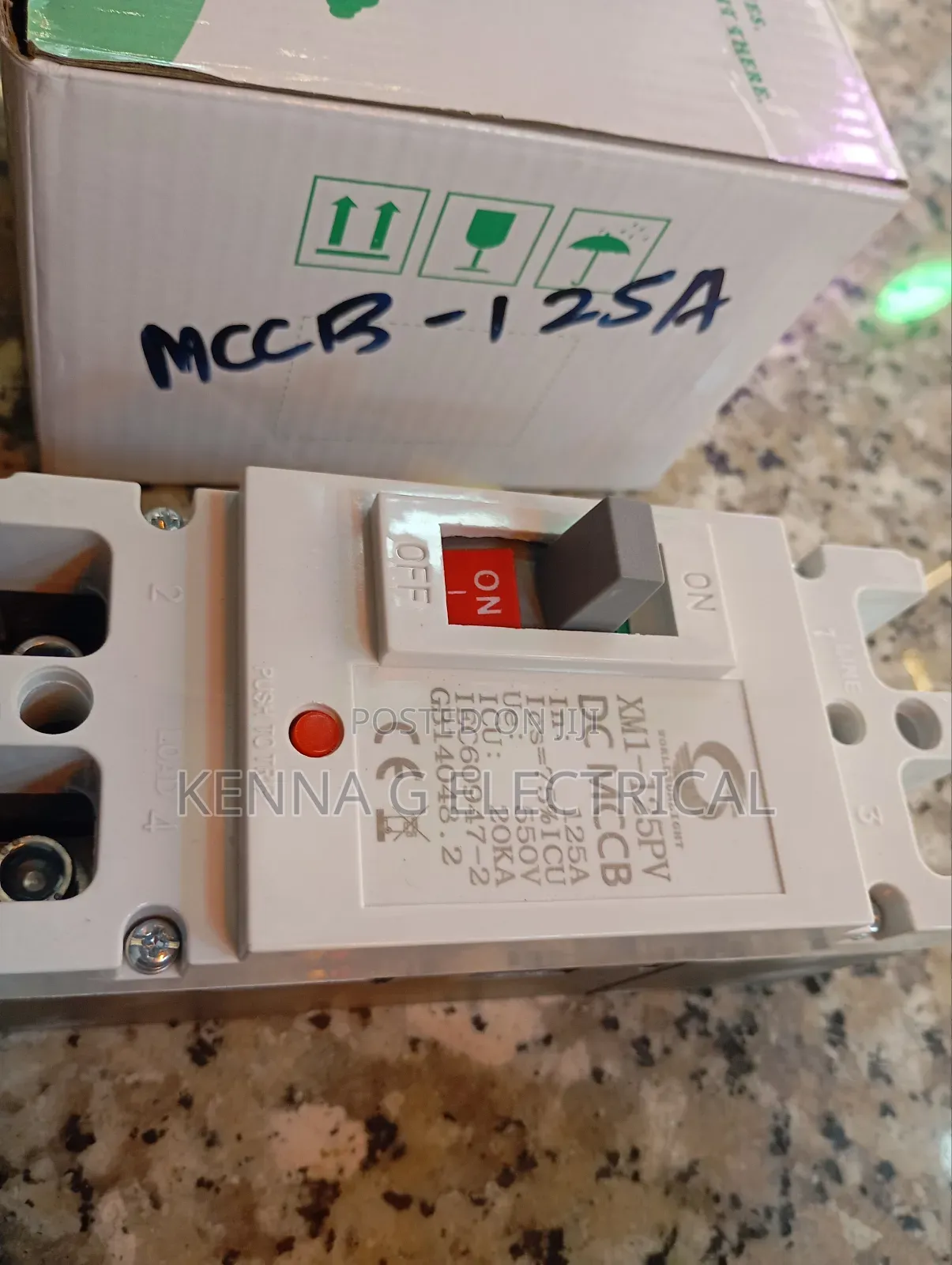 DC McCb Solar Battery Main Switch 2P 550V 125A