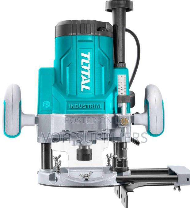 Total TR111226 Router 200W - main view