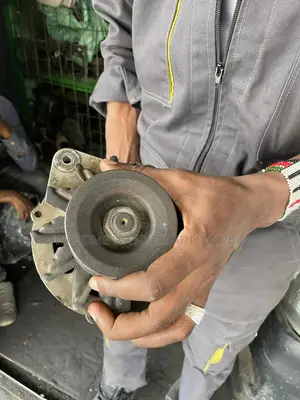 Alternator for Td27