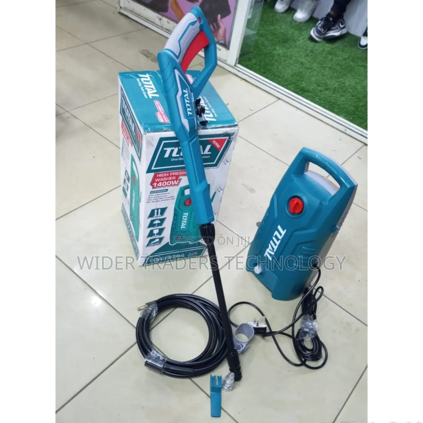1400w Total Pressure Washer 
1900psi 
130bars