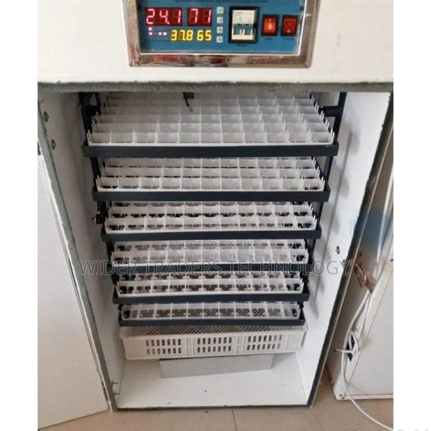 528eggs Automatic Incubator - main view