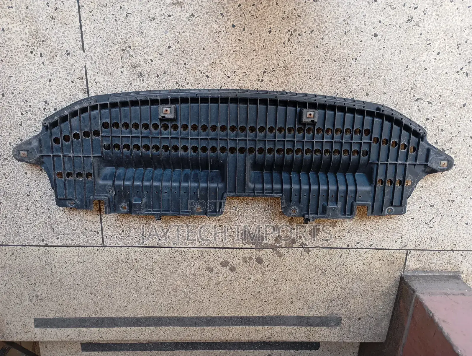 Axio Sub Guard/Splash Guard