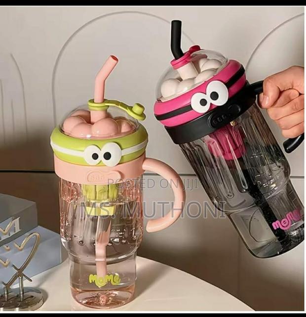 Ice-Cream Cup/Milkshake Cup With Infuser Straw - main view