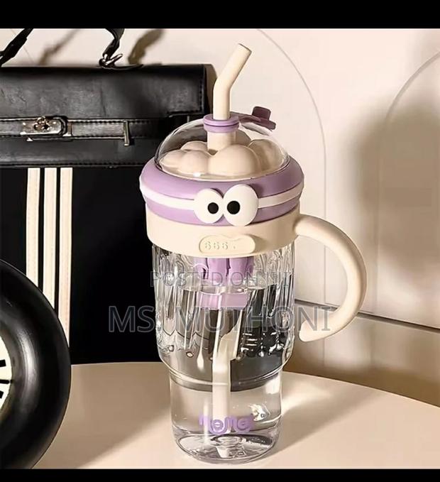 Ice-Cream Cup/Milkshake Cup With Infuser Straw - thumbnail 2